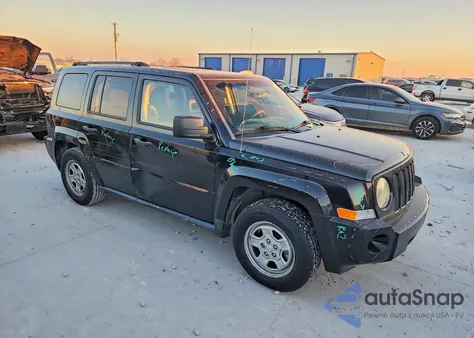 2008 Jeep Patriot Sport z USA, uszkodzony, nr VIN 1J8FT28058D798137